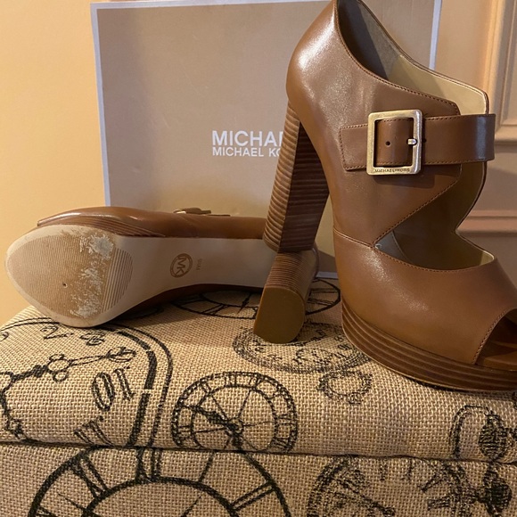 Meet your Posher, Inga - Picture 4 of 10